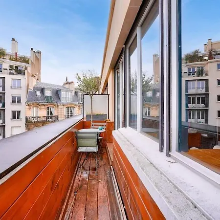 Superbe T2 Avec Balcon Proche De La Tour Eiffel Paris
