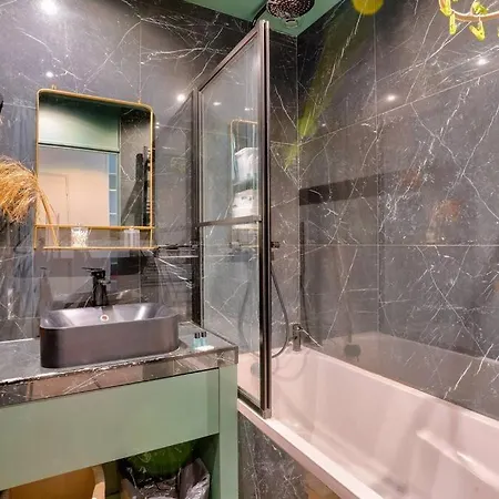 Superbe T2 Avec Balcon Proche De La Tour Eiffel Apartment *